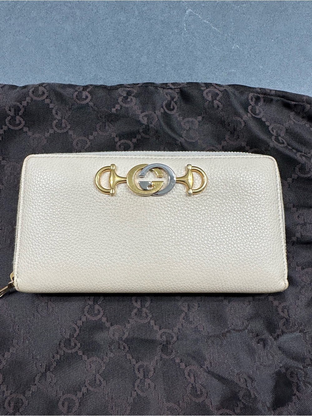 Gucci Zumi Zip Around Wallet-COA included